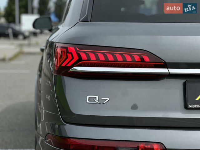 Сірий Ауді Ку 7, об'ємом двигуна 3 л та пробігом 55 тис. км за 54999 $, фото 26 на Automoto.ua