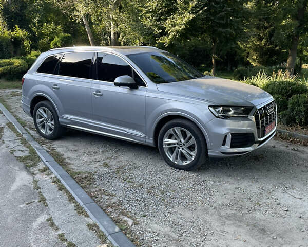 Серый Ауди Ку 7, объемом двигателя 2 л и пробегом 98 тыс. км за 43000 $, фото 4 на Automoto.ua