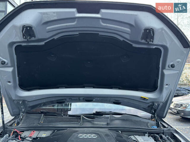 Серый Ауди Ку 7, объемом двигателя 3 л и пробегом 118 тыс. км за 55000 $, фото 76 на Automoto.ua