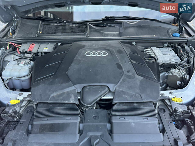 Серый Ауди Ку 7, объемом двигателя 3 л и пробегом 118 тыс. км за 55000 $, фото 73 на Automoto.ua