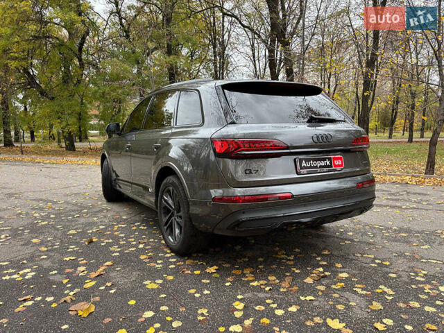 Ауді Ку 7 2021 у Запоріжжя на Automoto.ua Сірий Ауді Ку 7, об'ємом двигуна 2 л та пробігом 66 тис. км за 43790 $, фото 3 на Automoto.ua