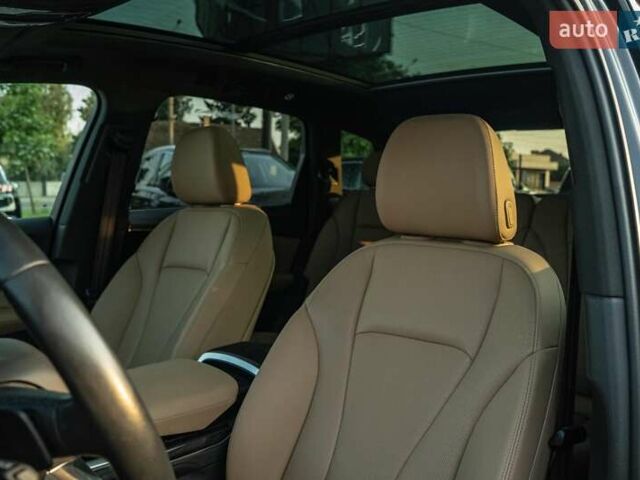 Сірий Ауді Ку 7, об'ємом двигуна 3 л та пробігом 15 тис. км за 47900 $, фото 49 на Automoto.ua