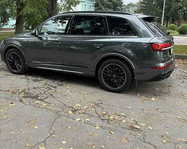 Серый Ауди Ку 7, объемом двигателя 2.97 л и пробегом 31 тыс. км за 76500 $, фото 5 на Automoto.ua