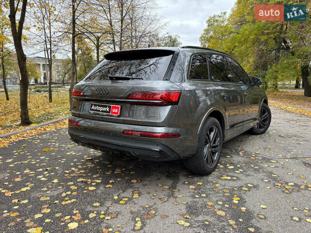 Ауді Ку 7 2021 у Запоріжжя на Automoto.ua Сірий Ауді Ку 7, об'ємом двигуна 2 л та пробігом 66 тис. км за 43790 $, фото 5 на Automoto.ua