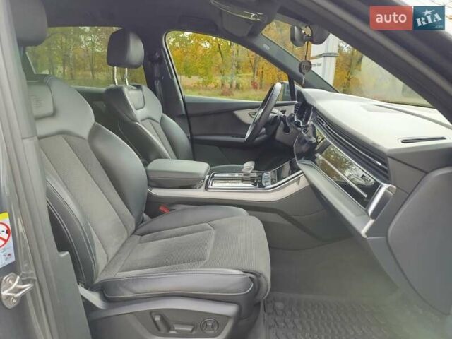 Ауді Ку 7 2021 у Кременчуге на Automoto.ua Сірий Ауді Ку 7, об'ємом двигуна 2.97 л та пробігом 165 тис. км за 62000 $, фото 19 на Automoto.ua