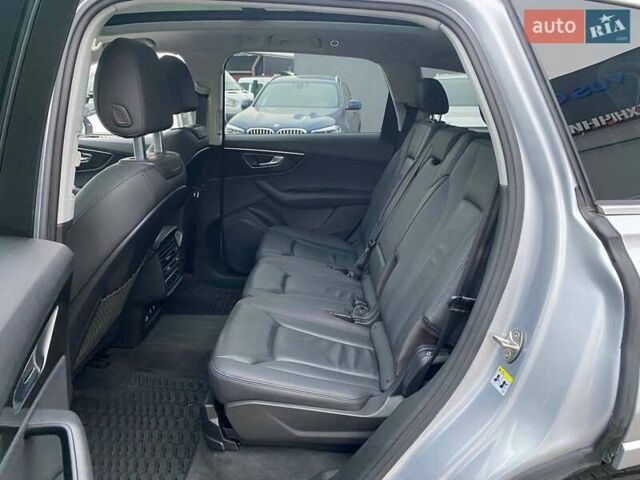 Сірий Ауді Ку 7, об'ємом двигуна 1.98 л та пробігом 54 тис. км за 39500 $, фото 21 на Automoto.ua