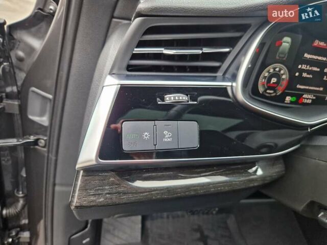 Сірий Ауді Ку 7, об'ємом двигуна 3 л та пробігом 49 тис. км за 62000 $, фото 17 на Automoto.ua