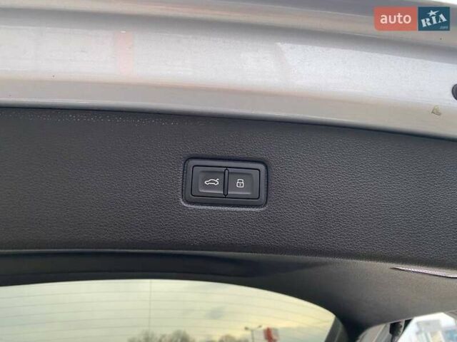 Сірий Ауді Ку 7, об'ємом двигуна 1.98 л та пробігом 54 тис. км за 39500 $, фото 28 на Automoto.ua