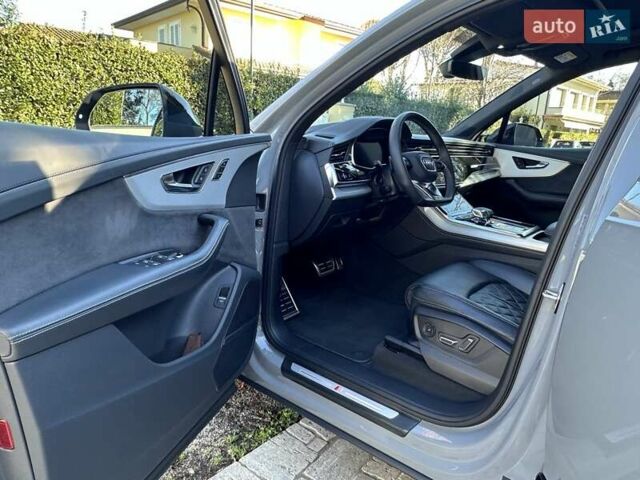 Серый Ауди Ку 7, объемом двигателя 2.97 л и пробегом 39 тыс. км за 89900 $, фото 5 на Automoto.ua