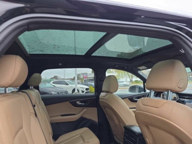 Сірий Ауді Ку 7, об'ємом двигуна 2 л та пробігом 26 тис. км за 33000 $, фото 18 на Automoto.ua