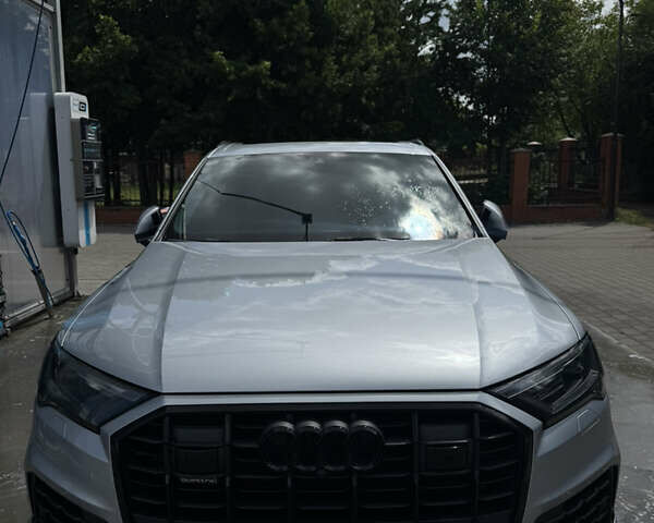 Серый Ауди Ку 7, объемом двигателя 3 л и пробегом 60 тыс. км за 60000 $, фото 6 на Automoto.ua