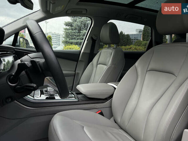 Ауди Ку 7 2022 в Львове на Automoto.ua Серый Ауди Ку 7, объемом двигателя 3 л и пробегом 29 тыс. км за 53400 $, фото 8 на Automoto.ua