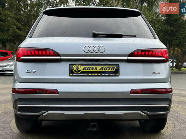 Ауди Ку 7 2022 в Львове на Automoto.ua Серый Ауди Ку 7, объемом двигателя 3 л и пробегом 29 тыс. км за 53400 $, фото 5 на Automoto.ua