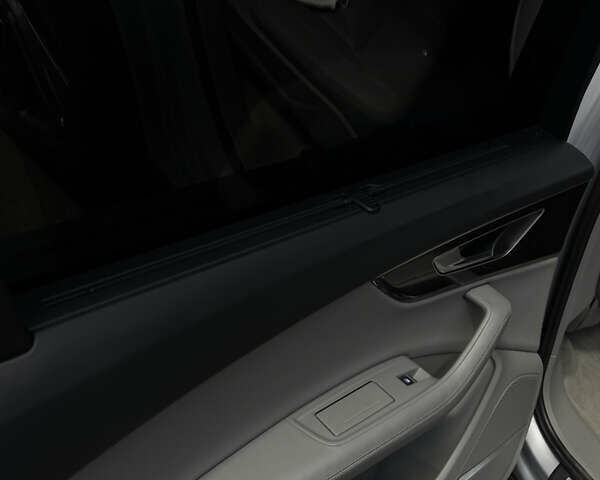 Серый Ауди Ку 7, объемом двигателя 3 л и пробегом 60 тыс. км за 60000 $, фото 19 на Automoto.ua