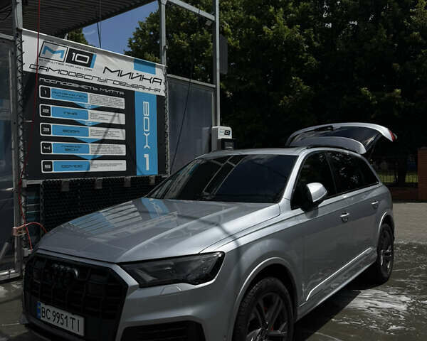 Серый Ауди Ку 7, объемом двигателя 3 л и пробегом 60 тыс. км за 60000 $, фото 15 на Automoto.ua