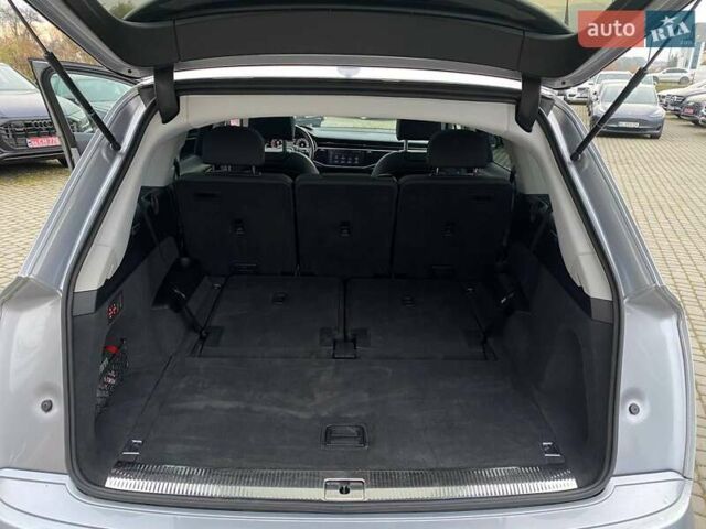 Сірий Ауді Ку 7, об'ємом двигуна 1.98 л та пробігом 54 тис. км за 39500 $, фото 27 на Automoto.ua