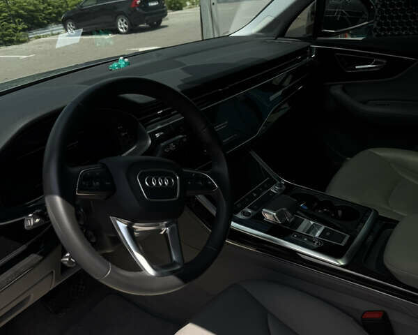 Серый Ауди Ку 7, объемом двигателя 3 л и пробегом 60 тыс. км за 60000 $, фото 11 на Automoto.ua