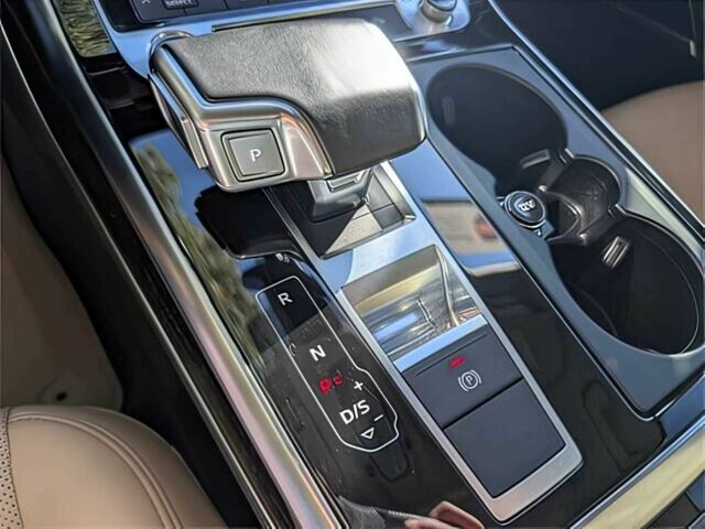 Серый Ауди Ку 7, объемом двигателя 3 л и пробегом 25 тыс. км за 24400 $, фото 7 на Automoto.ua