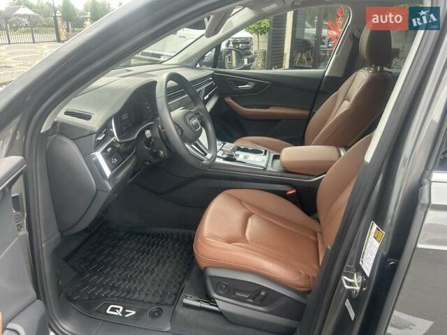 Серый Ауди Ку 7, объемом двигателя 3 л и пробегом 8 тыс. км за 62700 $, фото 15 на Automoto.ua