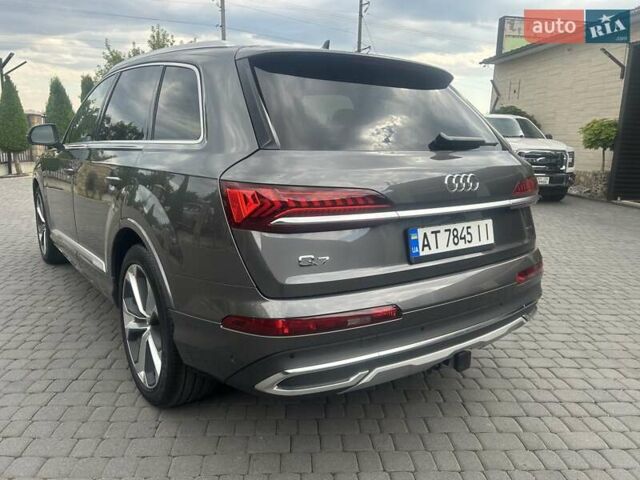 Серый Ауди Ку 7, объемом двигателя 3 л и пробегом 8 тыс. км за 62700 $, фото 5 на Automoto.ua