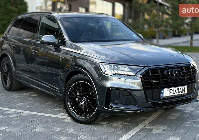 Серый Ауди Ку 7, объемом двигателя 2.97 л и пробегом 54 тыс. км за 82000 $, фото 6 на Automoto.ua