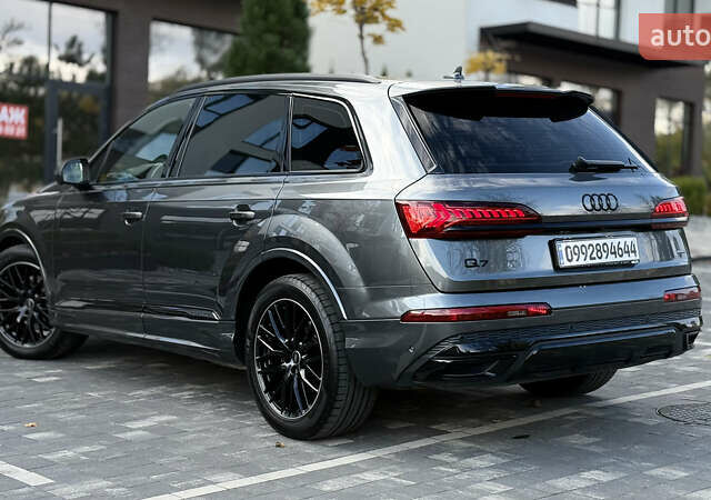 Серый Ауди Ку 7, объемом двигателя 2.97 л и пробегом 54 тыс. км за 82000 $, фото 8 на Automoto.ua