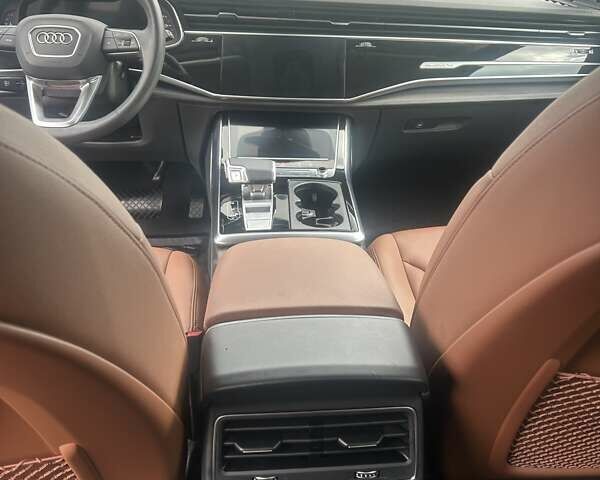 Серый Ауди Ку 7, объемом двигателя 3 л и пробегом 8 тыс. км за 62700 $, фото 19 на Automoto.ua
