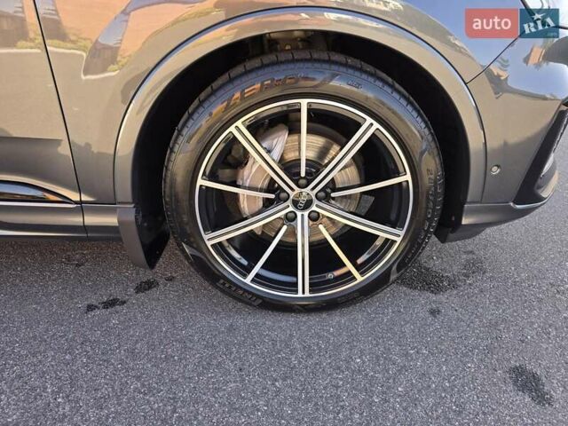 Ауди Ку 7 2023 в Виннице на Automoto.ua Серый Ауди Ку 7, объемом двигателя 2.97 л и пробегом 49 тыс. км за 99700 $, фото 11 на Automoto.ua