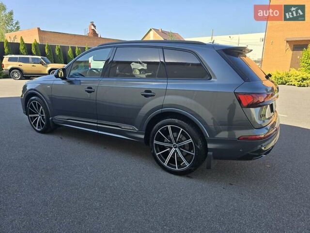 Ауди Ку 7 2023 в Виннице на Automoto.ua Серый Ауди Ку 7, объемом двигателя 2.97 л и пробегом 49 тыс. км за 99700 $, фото 4 на Automoto.ua