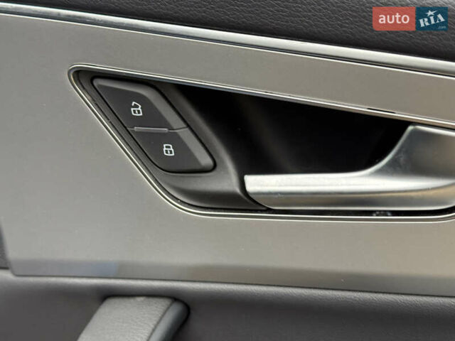 Серый Ауди Ку 7, объемом двигателя 2.97 л и пробегом 13 тыс. км за 79999 $, фото 47 на Automoto.ua