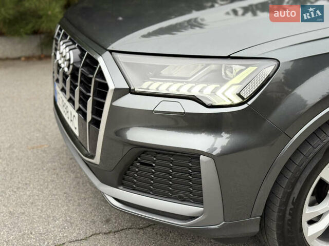 Серый Ауди Ку 7, объемом двигателя 2.97 л и пробегом 13 тыс. км за 79999 $, фото 53 на Automoto.ua