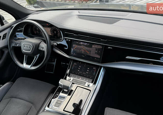 Серый Ауди Ку 7, объемом двигателя 2.97 л и пробегом 54 тыс. км за 82000 $, фото 19 на Automoto.ua