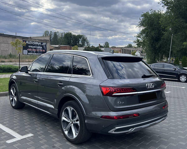 Серый Ауди Ку 7, объемом двигателя 3 л и пробегом 12 тыс. км за 66900 $, фото 5 на Automoto.ua