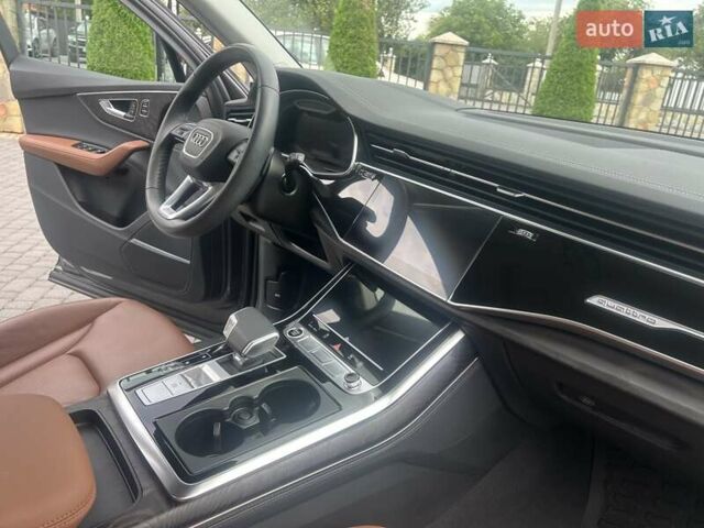 Серый Ауди Ку 7, объемом двигателя 3 л и пробегом 8 тыс. км за 62700 $, фото 25 на Automoto.ua