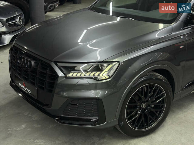 Серый Ауди Ку 7, объемом двигателя 2.97 л и пробегом 32 тыс. км за 81500 $, фото 7 на Automoto.ua