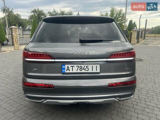 Серый Ауди Ку 7, объемом двигателя 3 л и пробегом 8 тыс. км за 62700 $, фото 6 на Automoto.ua