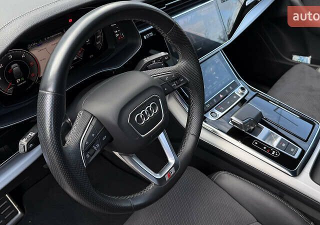 Серый Ауди Ку 7, объемом двигателя 2.97 л и пробегом 54 тыс. км за 82000 $, фото 16 на Automoto.ua