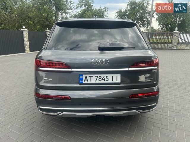 Серый Ауди Ку 7, объемом двигателя 3 л и пробегом 8 тыс. км за 62700 $, фото 45 на Automoto.ua