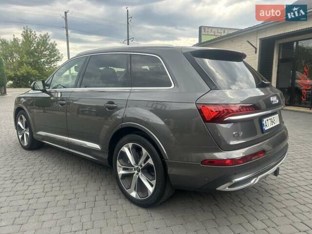 Серый Ауди Ку 7, объемом двигателя 3 л и пробегом 8 тыс. км за 62700 $, фото 4 на Automoto.ua