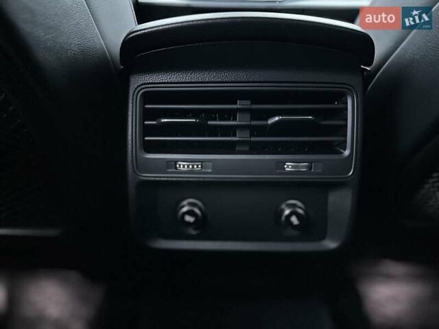 Сірий Ауді Ку 7, об'ємом двигуна 2.97 л та пробігом 30 тис. км за 87000 $, фото 32 на Automoto.ua