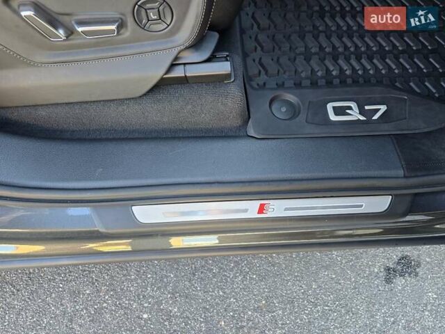Ауди Ку 7 2023 в Виннице на Automoto.ua Серый Ауди Ку 7, объемом двигателя 2.97 л и пробегом 49 тыс. км за 99700 $, фото 45 на Automoto.ua