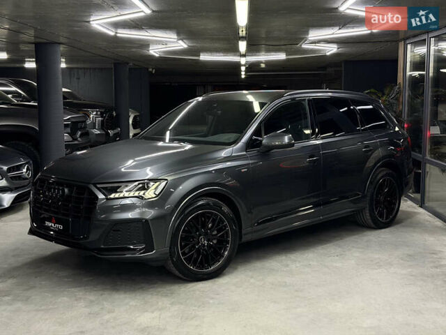 Серый Ауди Ку 7, объемом двигателя 2.97 л и пробегом 32 тыс. км за 81500 $, фото 5 на Automoto.ua