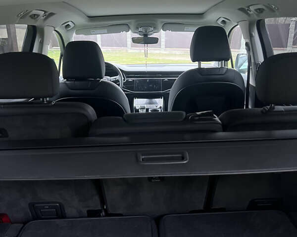 Серый Ауди Ку 7, объемом двигателя 1.98 л и пробегом 38 тыс. км за 50999 $, фото 10 на Automoto.ua