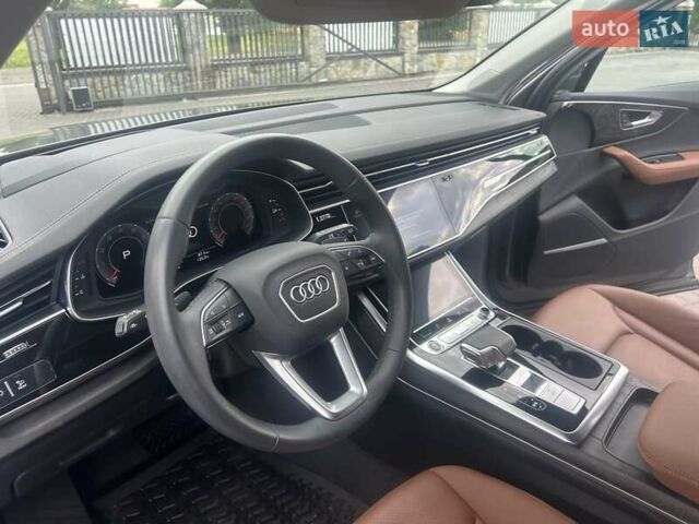 Серый Ауди Ку 7, объемом двигателя 3 л и пробегом 8 тыс. км за 62700 $, фото 54 на Automoto.ua