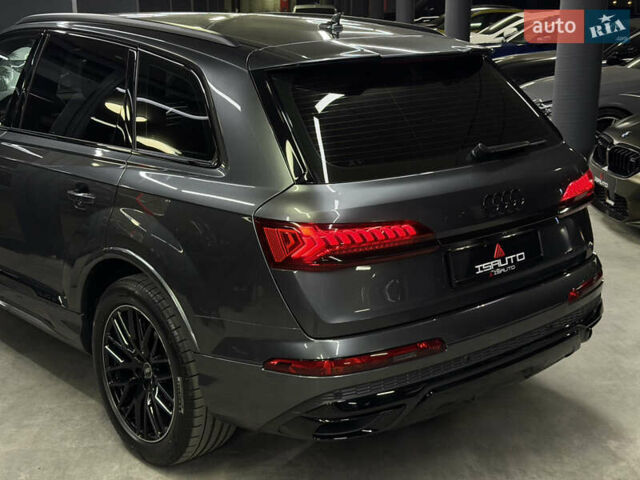 Серый Ауди Ку 7, объемом двигателя 2.97 л и пробегом 32 тыс. км за 81500 $, фото 11 на Automoto.ua