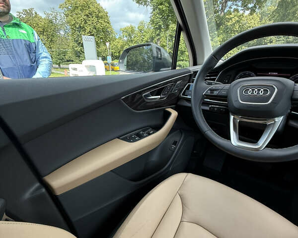 Ауди Ку 7 2024 в Львове на Automoto.ua Серый Ауди Ку 7, объемом двигателя 3 л и пробегом 4 тыс. км за 68500 $, фото 33 на Automoto.ua