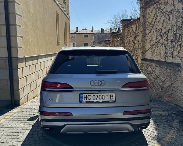 Сірий Ауді Ку 7, об'ємом двигуна 3 л та пробігом 4 тис. км за 79000 $, фото 3 на Automoto.ua