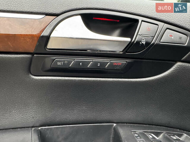 Синий Ауди Ку 7, объемом двигателя 4.16 л и пробегом 266 тыс. км за 9500 $, фото 18 на Automoto.ua