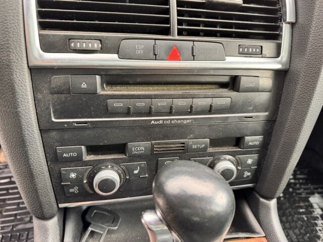 Синій Ауді Ку 7, об'ємом двигуна 4.2 л та пробігом 264 тис. км за 8500 $, фото 14 на Automoto.ua