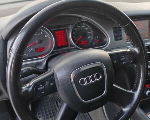Синий Ауди Ку 7, объемом двигателя 3.6 л и пробегом 218 тыс. км за 11500 $, фото 13 на Automoto.ua